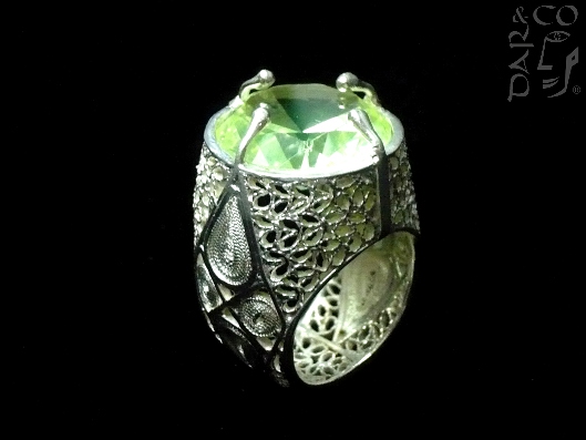 Anillo plata 925, filigrana y peridot