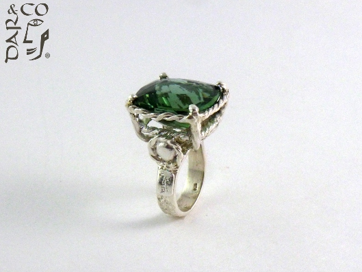 ANILLO PLATA 925 Y AMATISTA VERDE